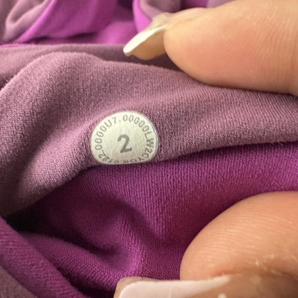 Lululemon Bra Womens Size 2 Purple Energy Yoga Workout Training Gym Chic - Picture 5 of 5
